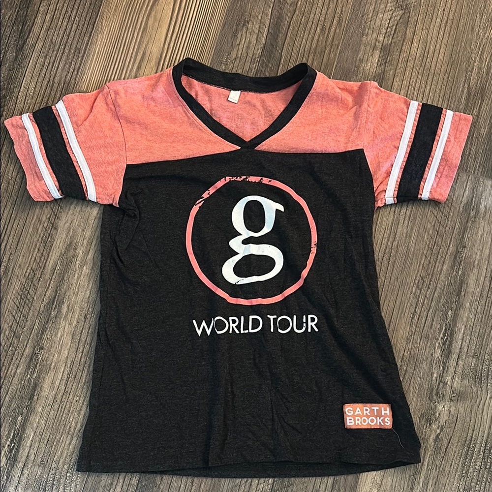 Garth Brooks Black and Pink World Tour Tee